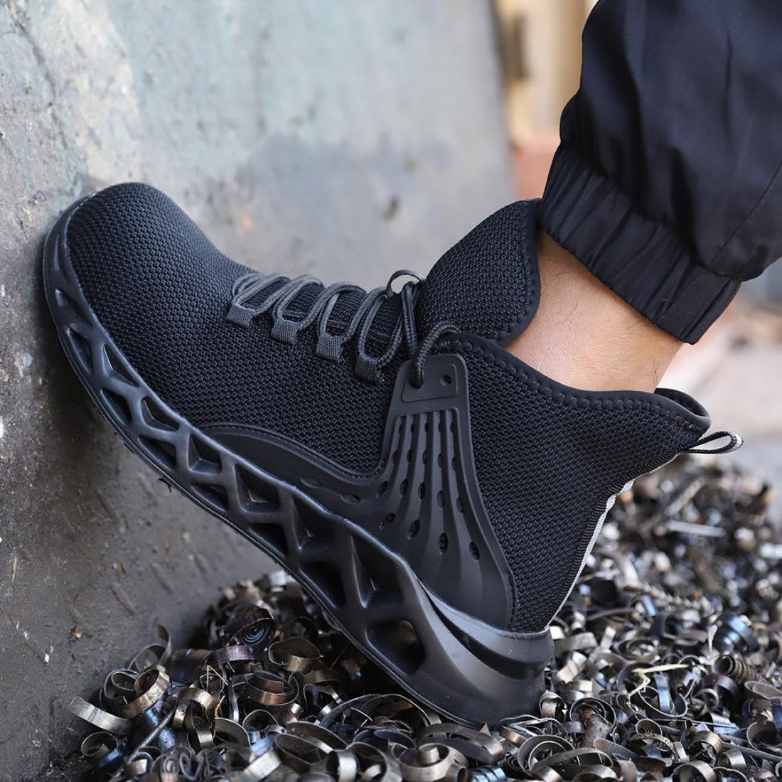 TFW K808 anti-smashing work boots – top view