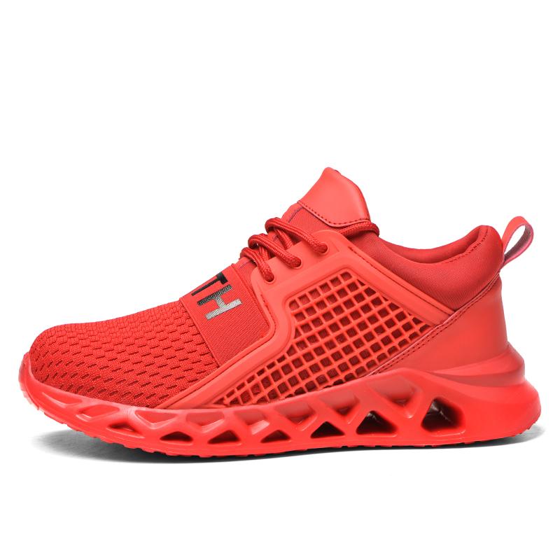 TFW K306 steel toe shoes – toe cap close-up